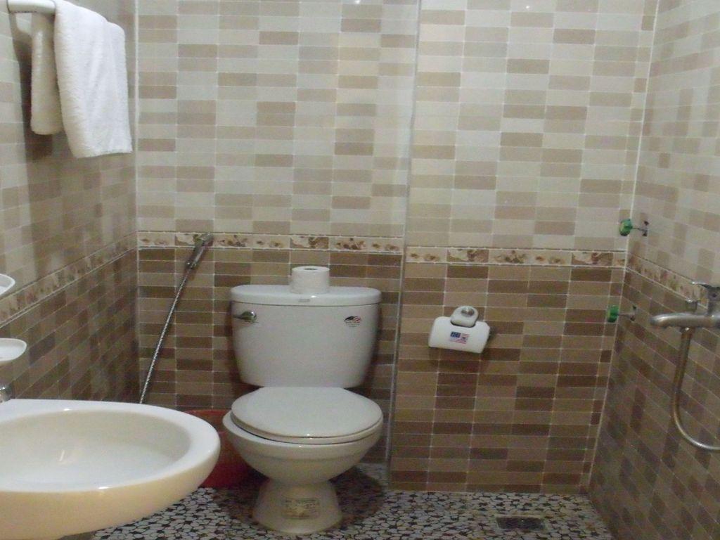 Thien Thanh Hotel Phong Nha Esterno foto