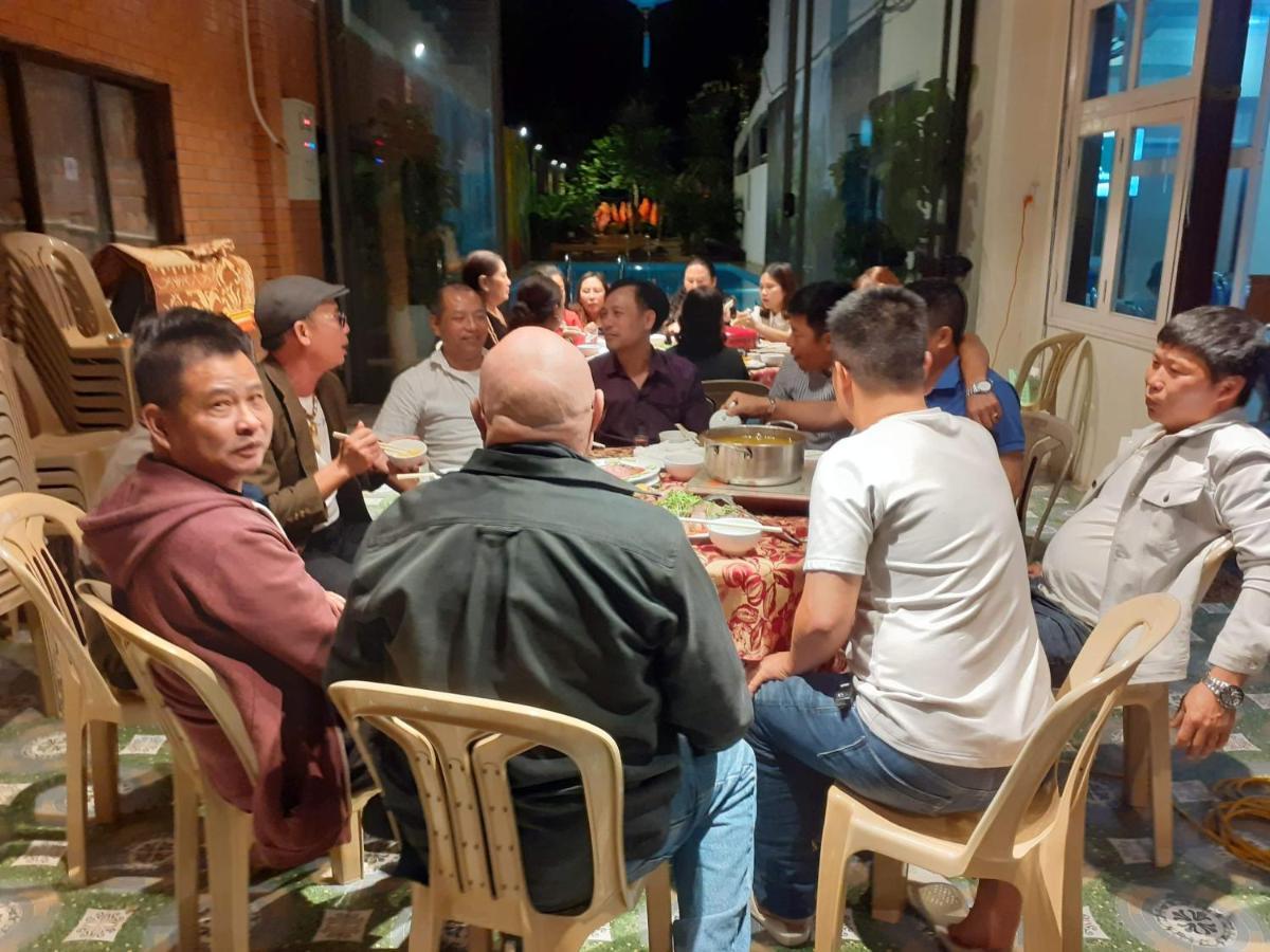 Thien Thanh Hotel Phong Nha Esterno foto